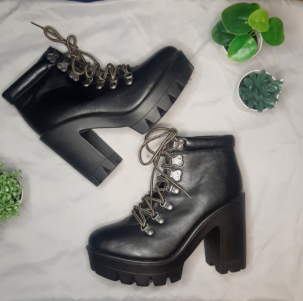 dollhouse- Combat Boots w/ Chunky Heel